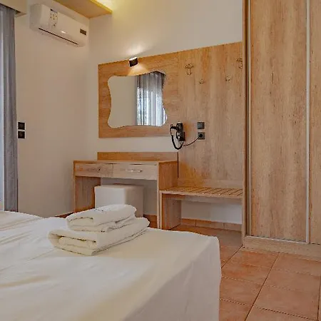 Bright Star Aparthotel 4*