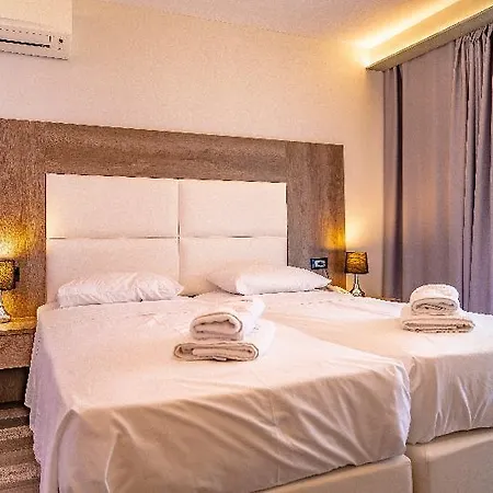 Bright Star Aparthotel
