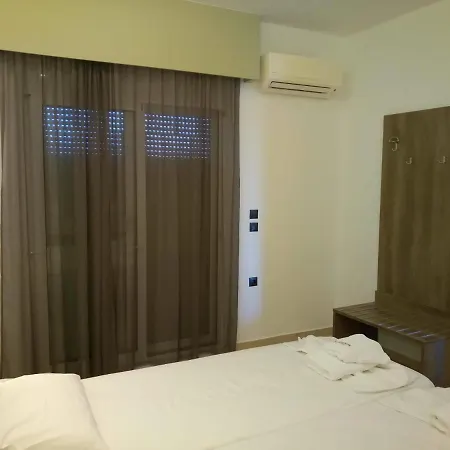 Bright Star Hotel de apartamente Faliraki