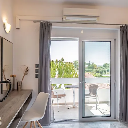 Bright Star Aparthotel