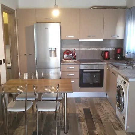 Bright Star Apartahotel 4*