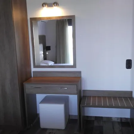 Bright Star Aparthotel
