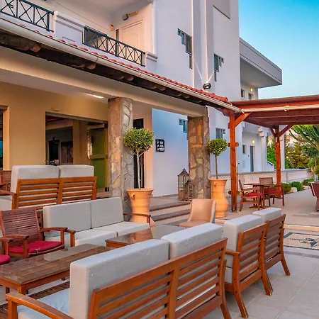 Bright Star Lejlighedshotel 3*