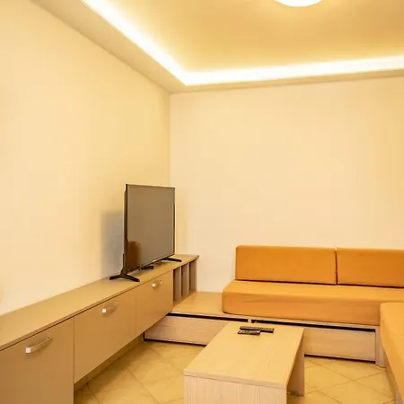 Bright Star Lejlighedshotel 3*