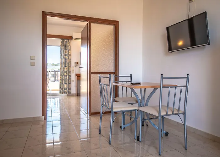 Bright Star Aparthotel