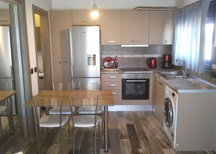 Bright Star Aparthotel 4*