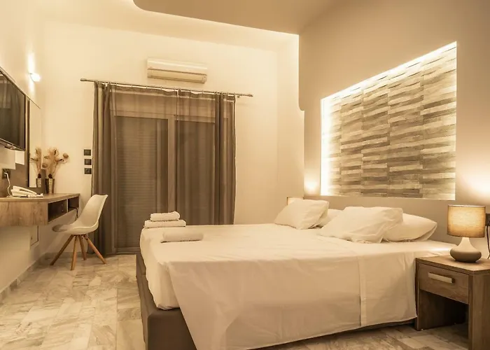 Bright Star Aparthotel 4*